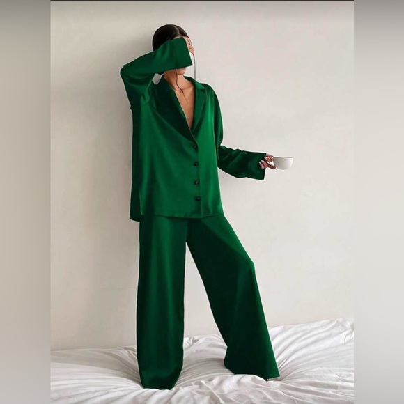 Other - Elegant Green Women's Pajama Set